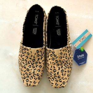 Toms cheetah print